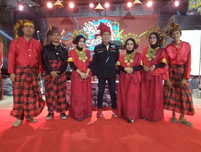 Babak Baru Kelompok Penyanyi Jalanan Makassar: Melodi Perjuangan dan Asa di Usia ke-19