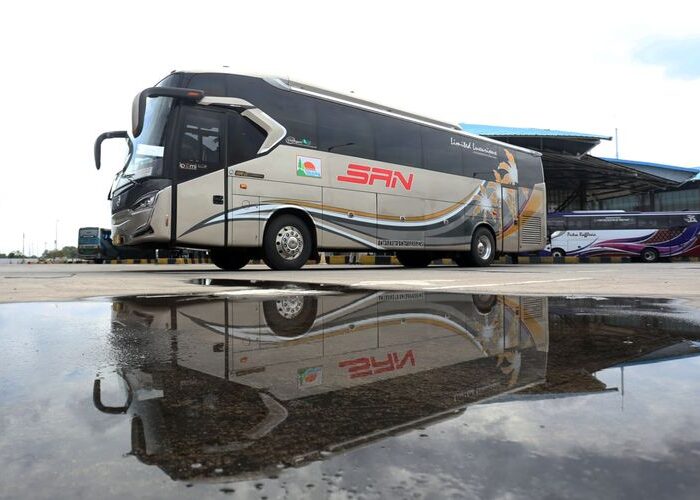 Mengapa Musik Terasa Lebih Nikmat Saat Perjalanan Jauh dengan Bus?