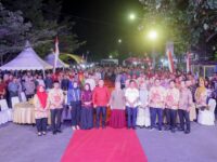 Munafri–Aliyah Hadiri Pesta Rakyat Mariso, Ajak Warga Jaga Kebersihan dan Persaudaraan