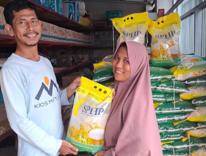 Beras SPHP dan Semangat Ibadah Seorang Fadhil di Kabupaten Gowa