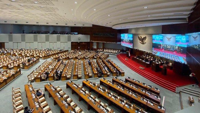 DPR Sahkan RUU Haji, Bentuk Kementerian Khusus Penyelenggara Ibadah