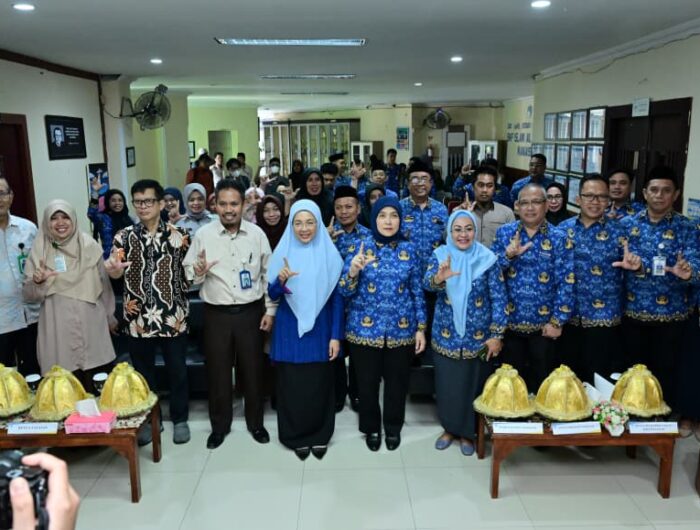 Wakil Wali Kota Aliyah Resmikan 'DOBRAK Literasi', Gerakan Baru Makassar Perluas Akses Buku Lewat Layanan Dropbook