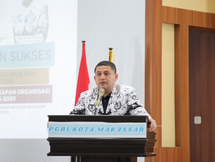Di Pengukuhan PGRI, Wali Kota Munafri: Tugas Guru Adalah Memanusiakan Manusia, Jaga Integritas dan Martabat Pendidikan