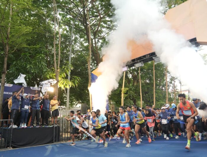 Pelepas Ribuan Pelari, Wali Kota Munafri Sebut SMAnSA RUN 2025 Bukti Makassar Pusat Event Olahraga Berkelas