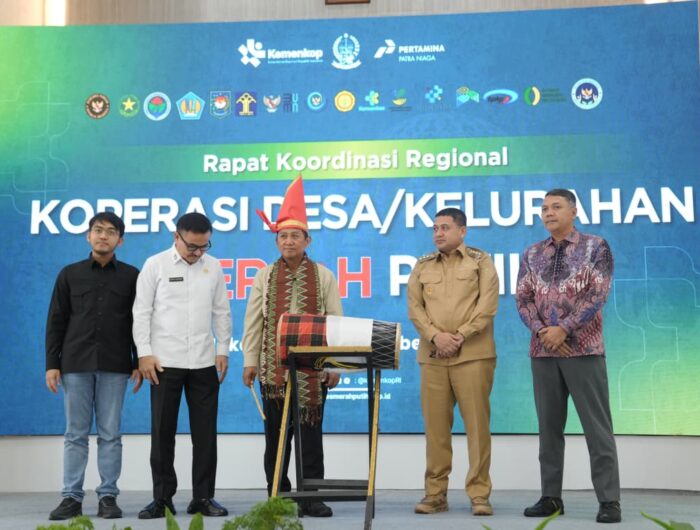 Rampungkan Koperasi Merah Putih di 153 Kelurahan, Wali Kota Munafri Tegaskan Makassar Siap Jadi Ruang Tamu Ekonomi Indonesia Timur