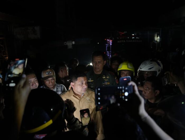 Bentrok Antarwarga Meluas di Tallo, Wali Kota Munafri Turun Langsung Koordinasi TNI-Polri dan Perintahkan Satpol PP Siaga