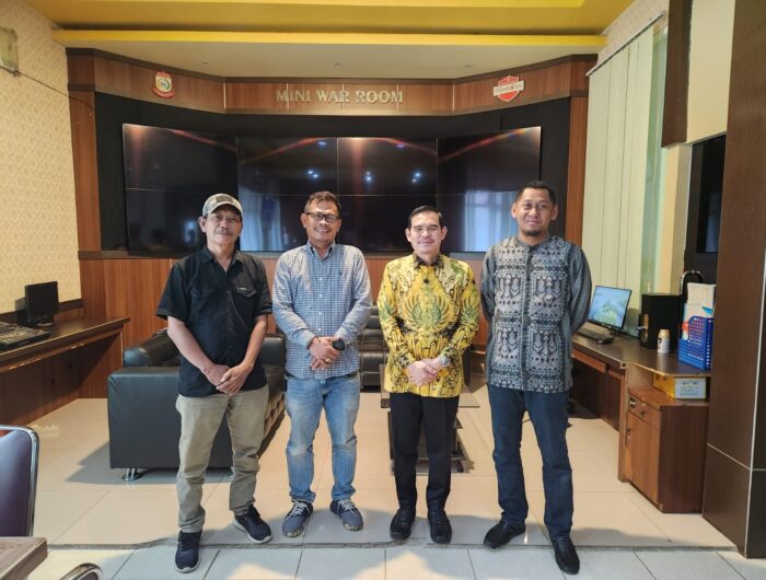 Pemilihan RW di Panakkukang Berjalan Lancar, Camat Ari Fadli Beri Pembekalan Kepada Para Ketua Terpilih