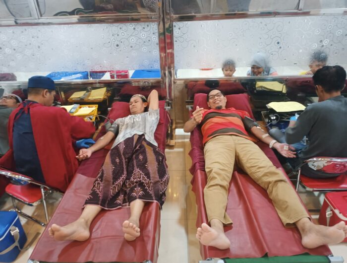 Donor Darah Masjid Nur Intan Lestari Kumpulkan 20 Kantong Darah, Warga Antusias Dukung Aksi Kemanusiaan